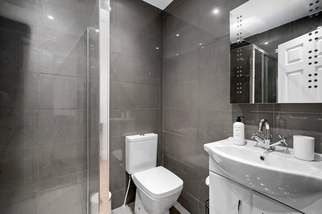 The Chaucer Suite - Exceptionally Stylish - Sleeps 4 Canterbury Kültér fotó